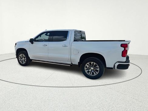 Used 2020 Chevrolet Silverado 1500 High Country w/ Technology Package image 4