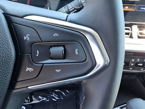 New 2026 Chevrolet Trax LT w/ Midnight Edition FWD image 24