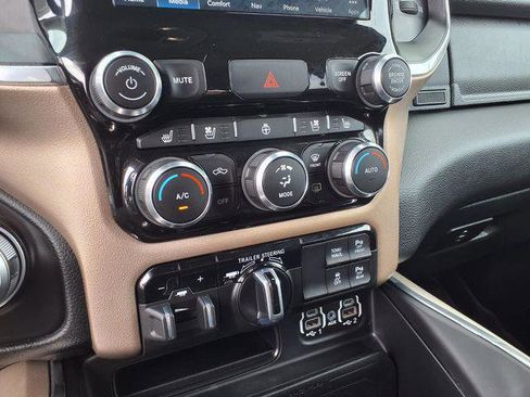 Certified 2022 RAM 1500 Laramie image 19