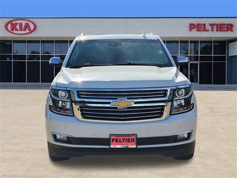 Used 2019 Chevrolet Suburban Premier image 2