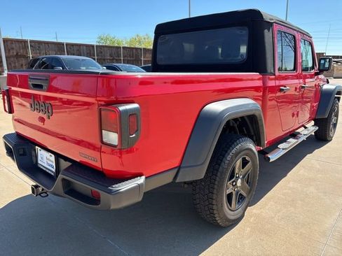 Used 2020 Jeep Gladiator Sport w/ Quick Order Package 24S AWD/4WD image 3