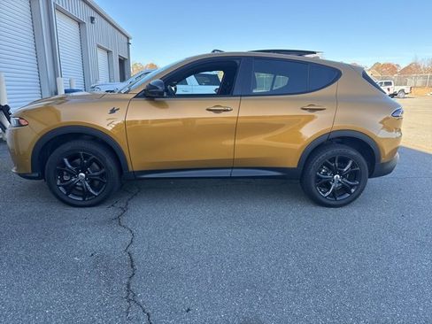 Used 2023 Dodge Hornet GT Plus w/ Tech Pack Plus w/o Parking image 6