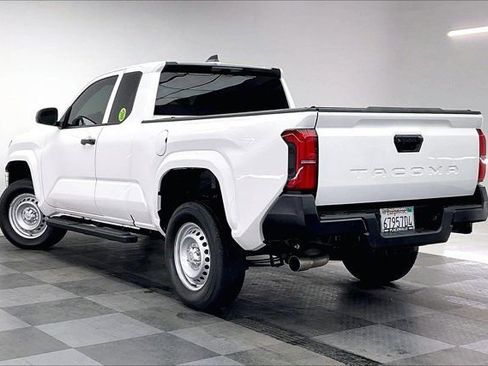 Used 2024 Toyota Tacoma SR image 10