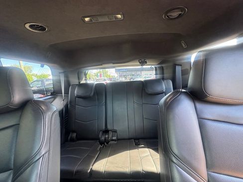 Used 2018 Cadillac Escalade Platinum AWD/4WD image 28