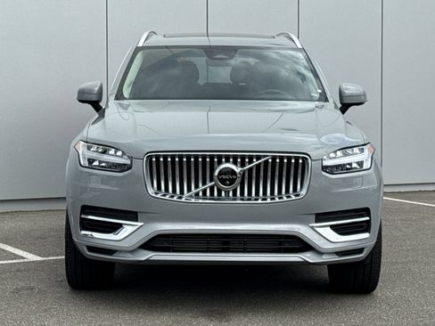 Used 2025 Volvo XC90 T8 Plus w/ Protection Package Premier AWD/4WD image 8