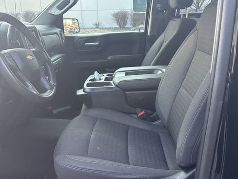 Used 2023 Chevrolet Silverado 1500 Custom image 11