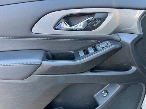 Certified 2023 Chevrolet Traverse LT AWD/4WD image 12