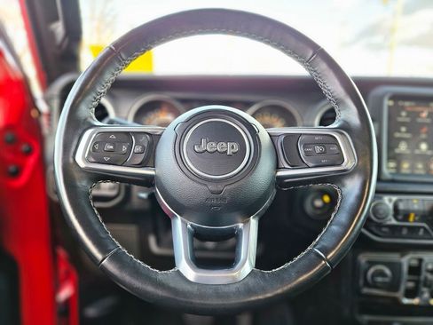 Used 2022 Jeep Wrangler Unlimited Sahara w/ Dual Top Group image 22