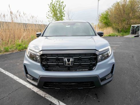 New 2026 Honda Ridgeline Black Edition image 2