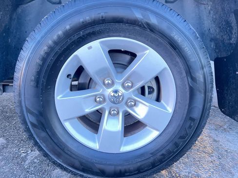 Used 2024 RAM 1500 Classic SLT image 10