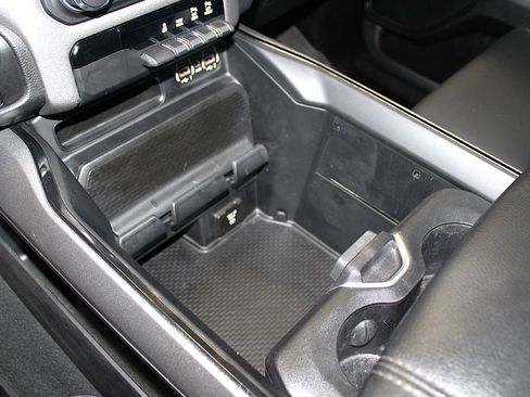 New 2023 RAM 1500 Big Horn AWD/4WD image 23