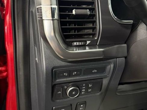 Used 2021 Ford F150 Lariat w/ Equipment Group 502A High image 18