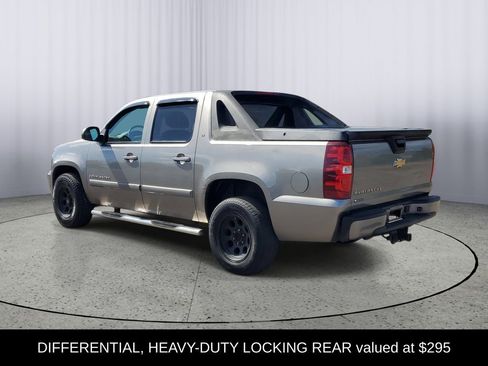 Used 2007 Chevrolet Avalanche LT AWD/4WD image 4