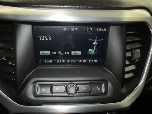 Used 2019 GMC Acadia SLE image 13