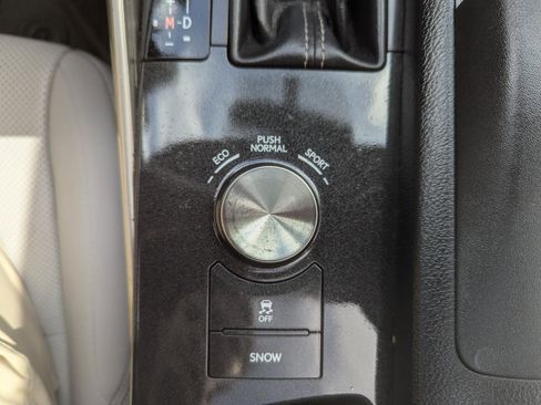 Used 2015 Lexus IS 250 AWD w/ Navigation System Package image 32