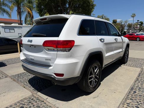 Used 2017 Jeep Grand Cherokee Limited w/ Luxury Group II AWD/4WD image 5