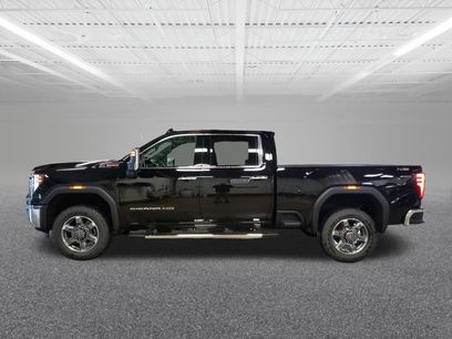 New 2025 GMC Sierra 3500 SLT w/ SLT Premium Package