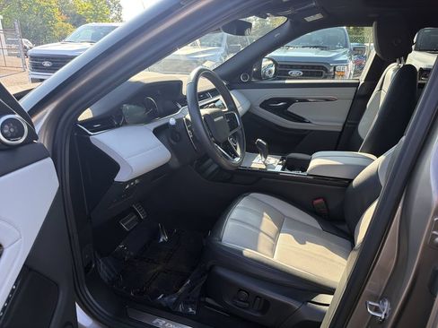 Used 2023 Land Rover Range Rover Evoque R-Dynamic SE AWD/4WD image 11