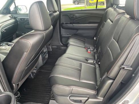 Used 2023 Honda Passport TrailSport image 16