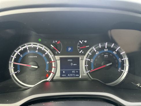 Used 2018 Toyota 4Runner SR5 Premium image 13