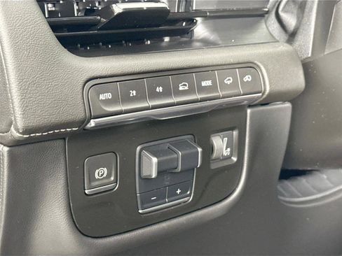 Used 2022 Cadillac Escalade Sport w/ Touring Package image 13