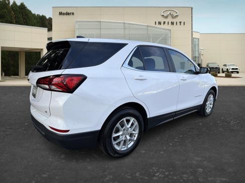 Used 2023 Chevrolet Equinox LT image 4