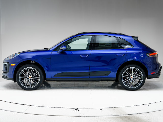 Certified 2026 Porsche Macan AWD/4WD image 2