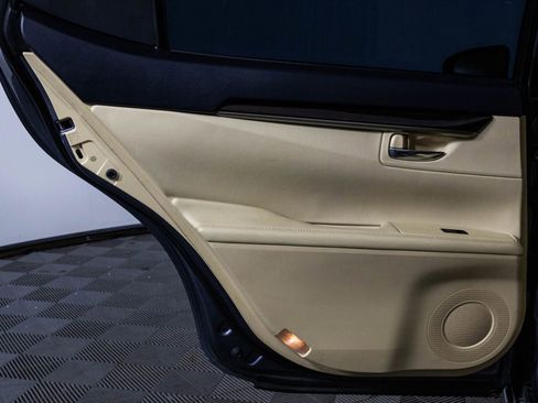 Used 2014 Lexus ES 350 w/ Luxury Package image 36