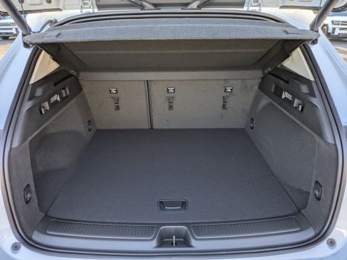 New 2026 Buick Envision Avenir image 17