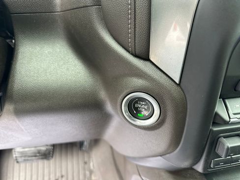 Used 2022 Chevrolet Silverado 1500 LTZ image 20