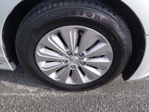 Used 2016 Hyundai Sonata SE image 18