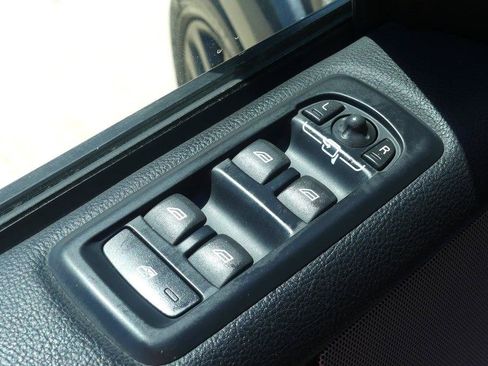 Used 2015 Land Rover LR4 HSE AWD/4WD image 10