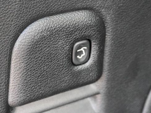 Used 2022 Jeep Grand Cherokee Laredo X AWD/4WD image 9