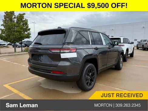 New 2025 Jeep Grand Cherokee Altitude image 7