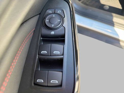 New 2026 Chevrolet Trax RS w/ Sunroof Package FWD image 15