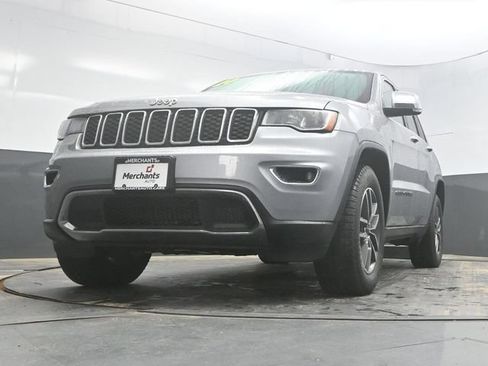 Used 2020 Jeep Grand Cherokee Limited AWD/4WD image 37