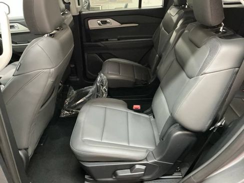 New 2026 Ford Explorer Active w/ Active Comfort Package AWD/4WD image 13