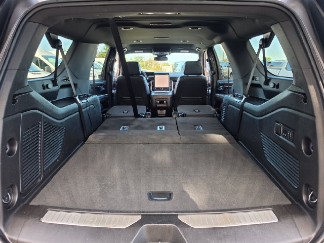 Used 2025 GMC Yukon XL Denali AWD/4WD image 20