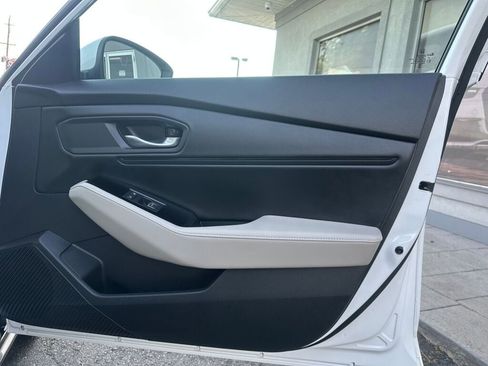 Used 2024 Honda Accord Touring image 28