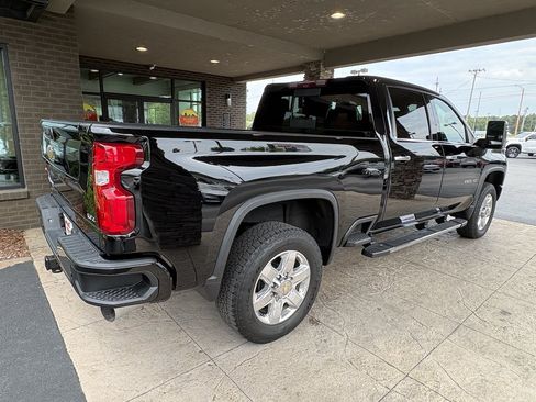 Used 2022 Chevrolet Silverado 2500 LTZ w/ Z71 Chrome Sport Edition AWD/4WD image 6