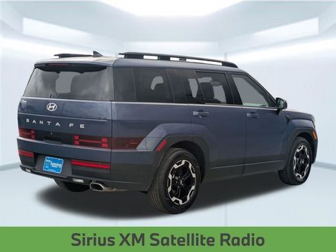 Used 2025 Hyundai Santa Fe SEL FWD image 6