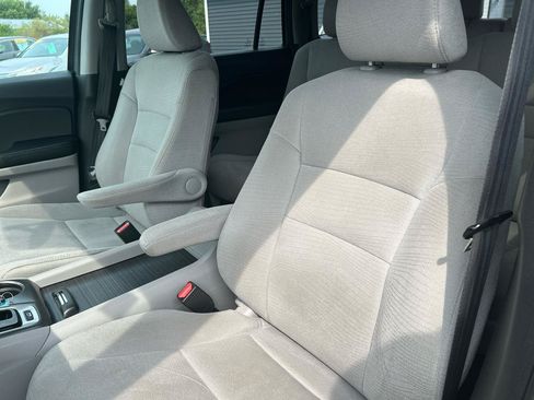 Used 2017 Honda Pilot EX image 18