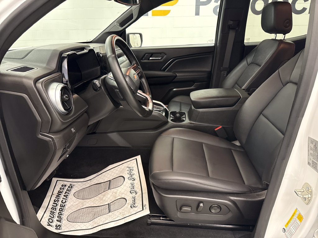 Used 2024 Chevrolet Colorado LT w/ LT Convenience Package III RWD image 15