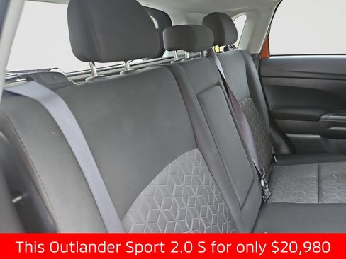 Used 2025 Mitsubishi Outlander Sport AWD image 45