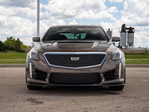 Used 2019 Cadillac CTS V w/ Pedestal Edition RWD image 2