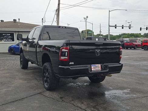 Used 2024 RAM 2500 Big Horn w/ Night Edition AWD/4WD image 3