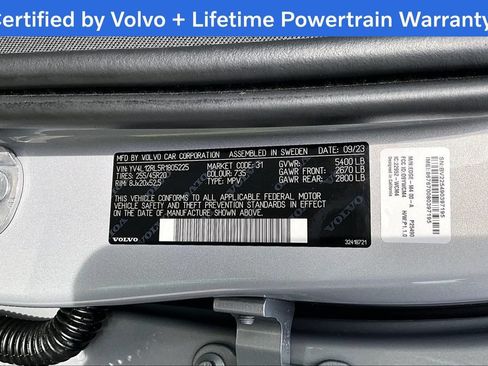 Certified 2024 Volvo XC60 B5 Plus w/ Protection Package Premier AWD/4WD image 45