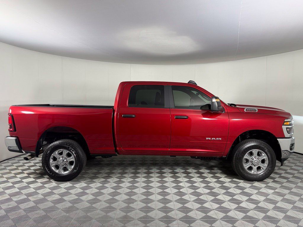 Used 2026 RAM 2500 Big Horn AWD/4WD image 5