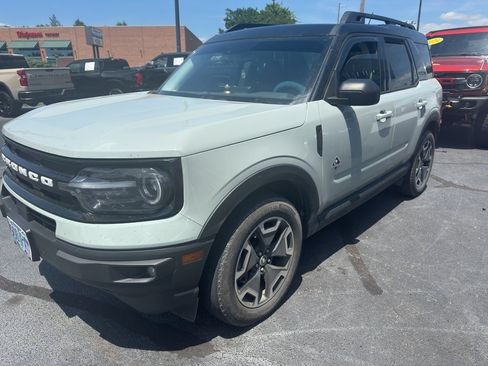 Used 2024 Ford Bronco Sport Outer Banks w/ Tech Package AWD/4WD image 5