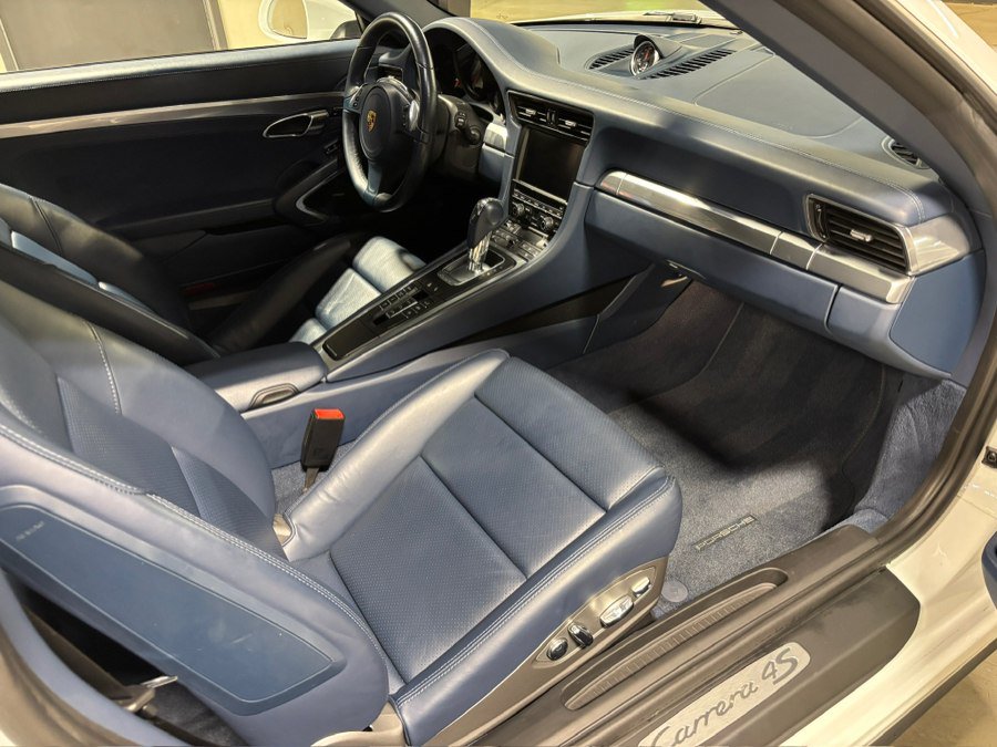 Used 2013 Porsche 911 Carrera 4S AWD/4WD image 26